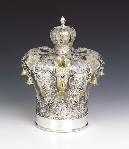 see specials on silver etrog cases - Silver Torah Ornaments